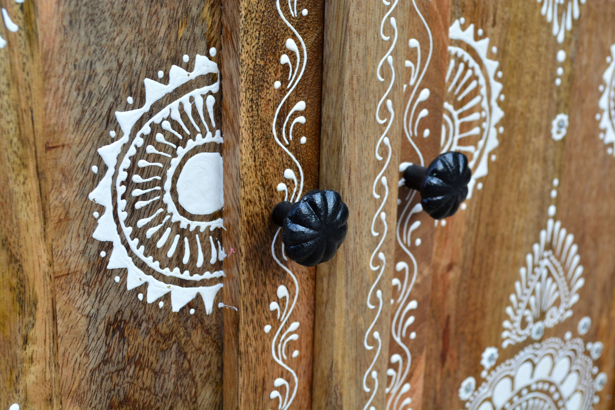 Home affaire Highboard »Gullaba« Kommode, Hand bemalt, Breite/Höhe 80/120 cm