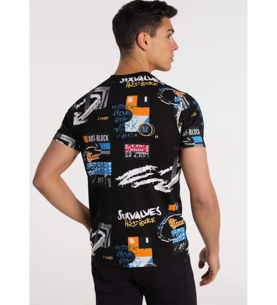 Camiseta preta com estampa 