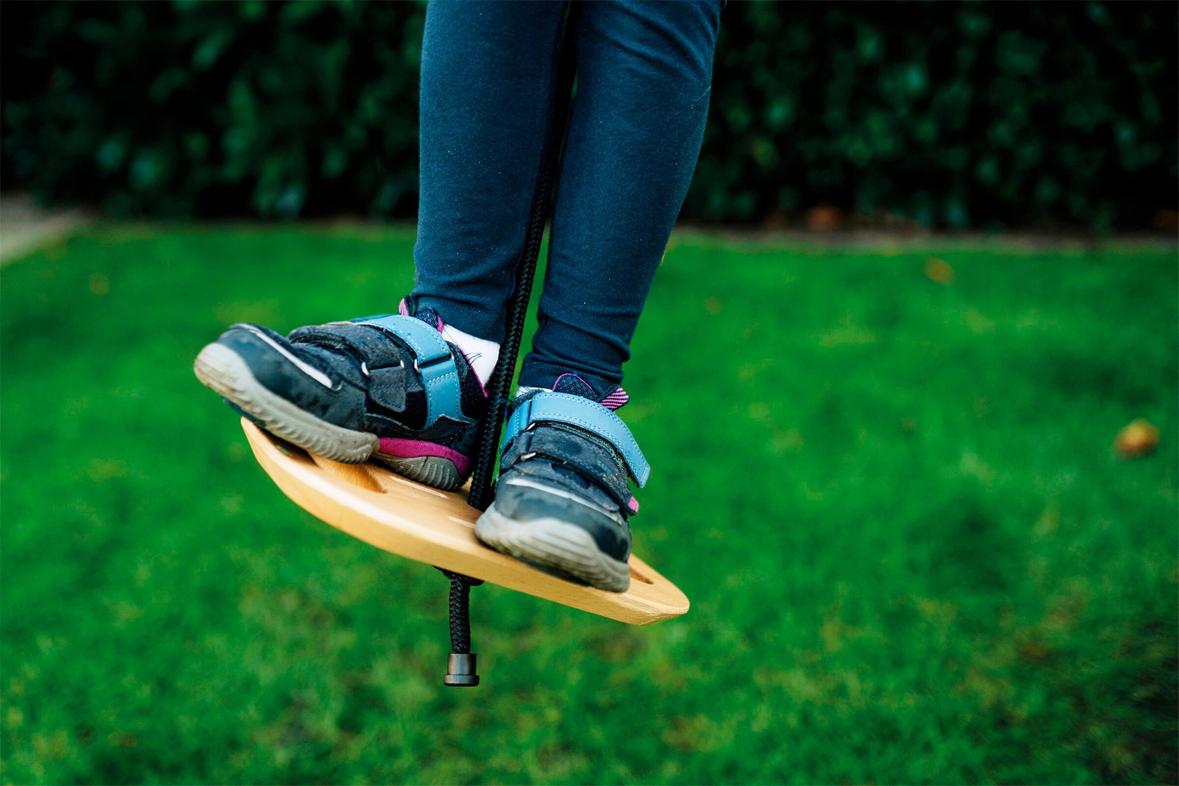 small foot Tellerschaukel mit Griffen Black Line