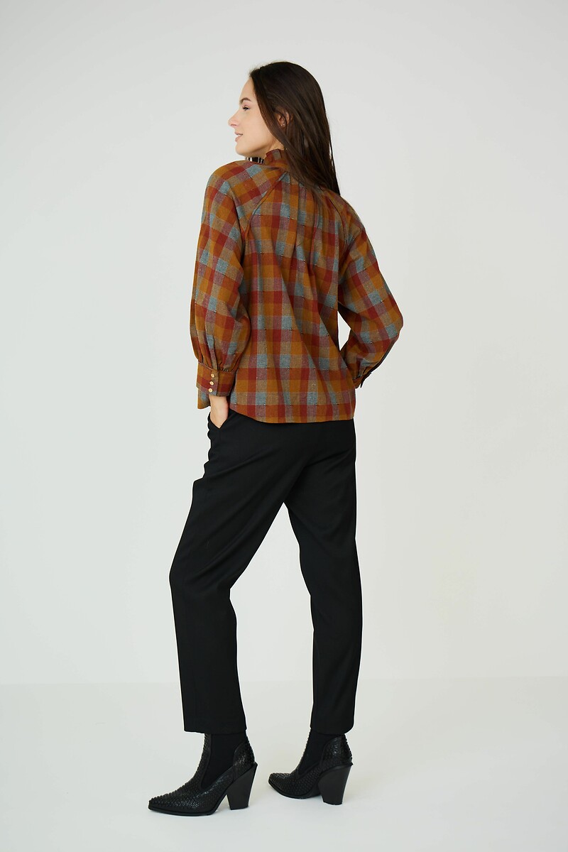 ATÉ BREVE<br>Blusa xadrez com gola mao