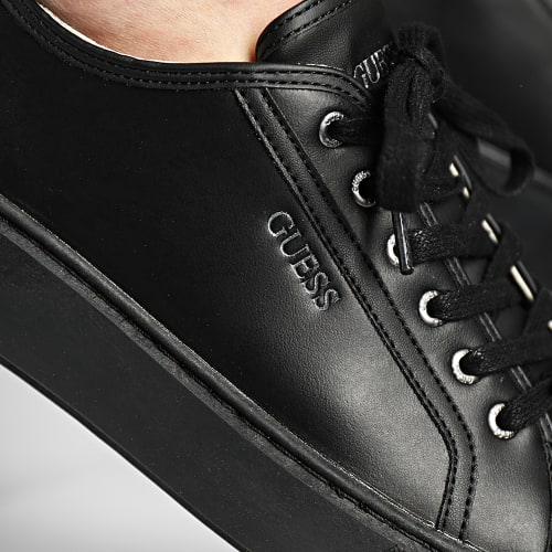 Baskets FM5VCULEA12 Black