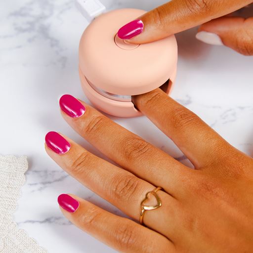 Le Mini Macaron Gel Polish, Bisous Magenta