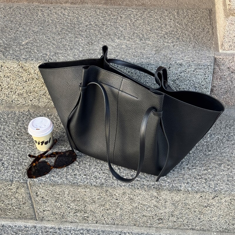 PITAYA<br>Skuldertaske Andrea 15