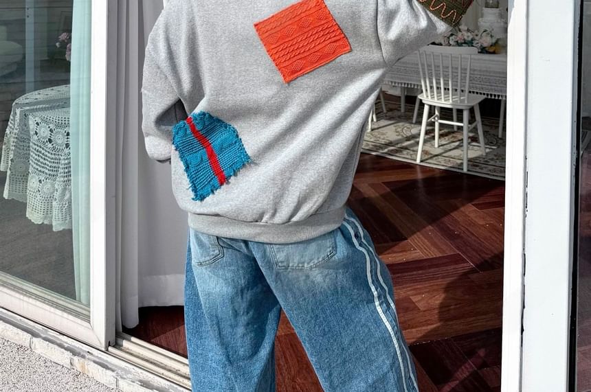 SeoulPop - Sweatshirt met lange mouwen en losse pasvorm en gebreide patch