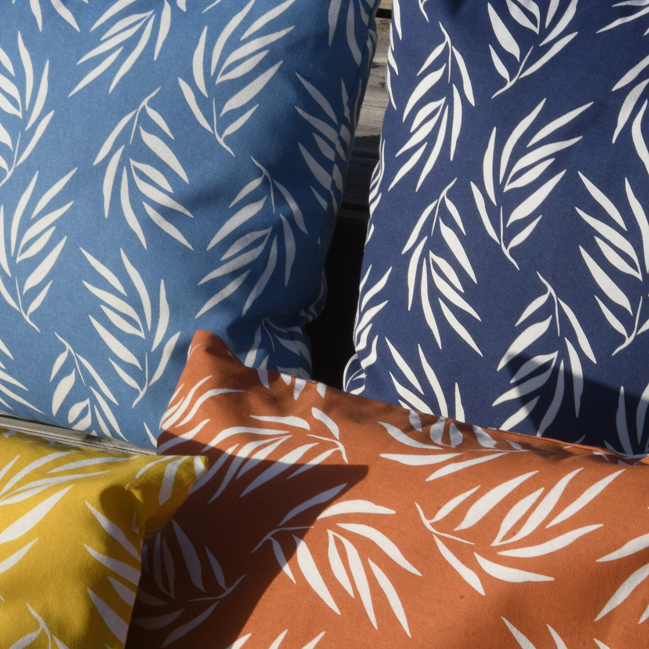Febronie Housse de coussin d'extérieur Foliage bleu marine - 50x50 cm