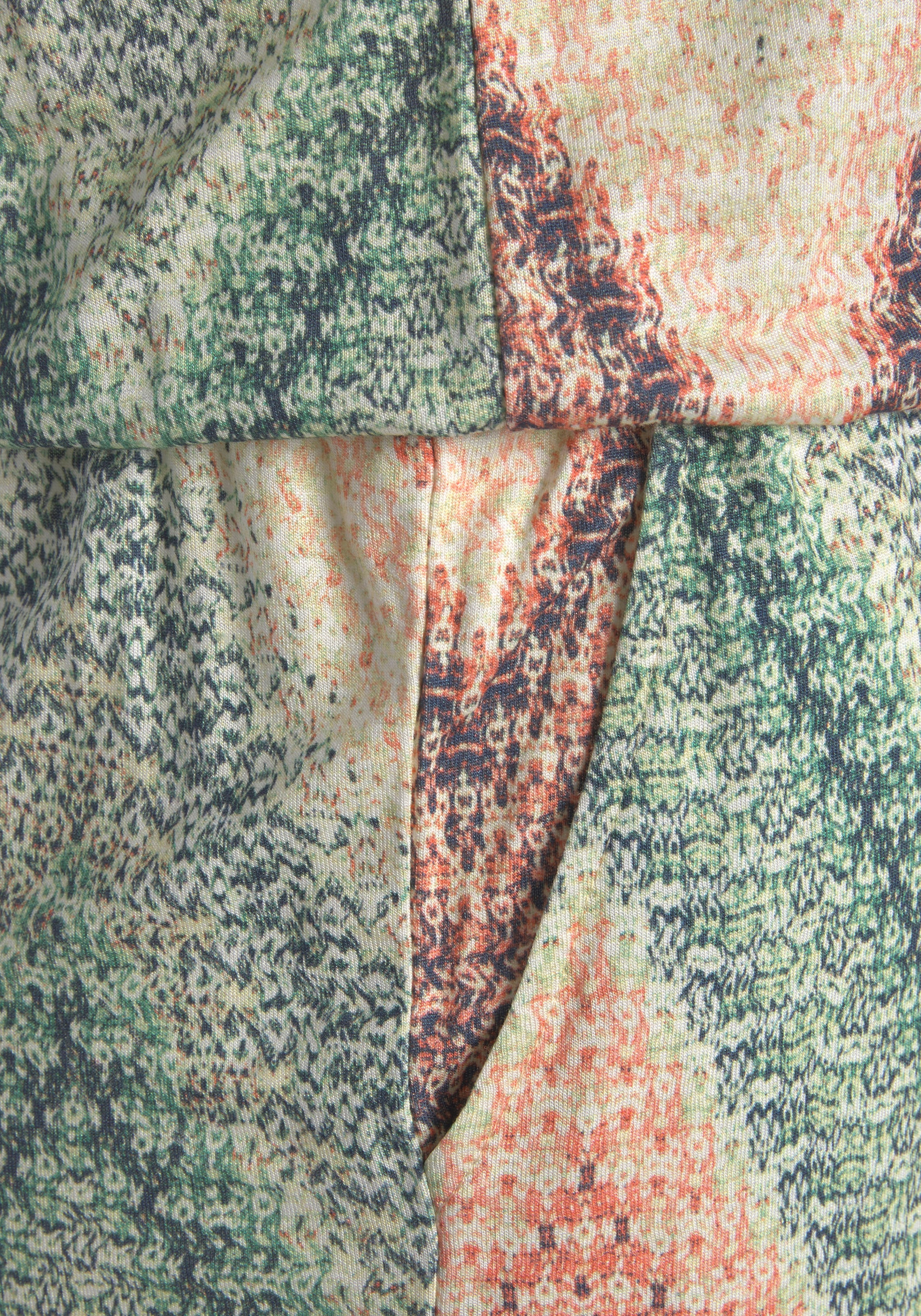 LASCANA Kurzoverall , mit tiefem Rückenausschnitt und Alloverprint, sommerlicher Jumpsuit