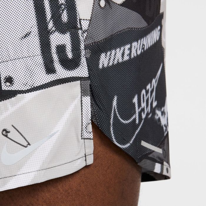 Nike Herre Shorts Dri-FIT Run Energy Stride 5 Inch Shorts Hvid