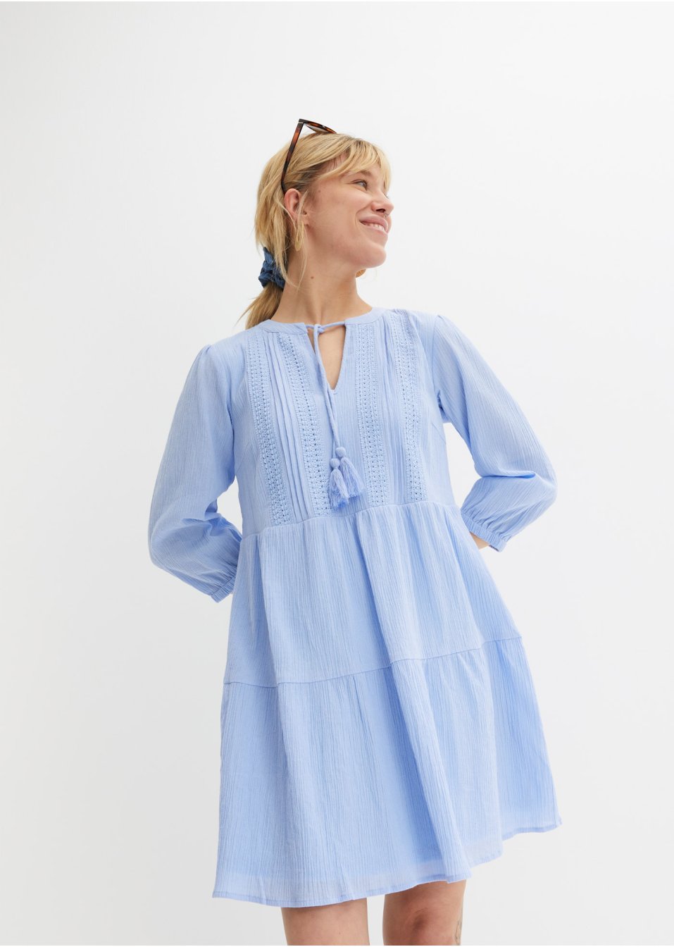 Robe de plage à dentelle