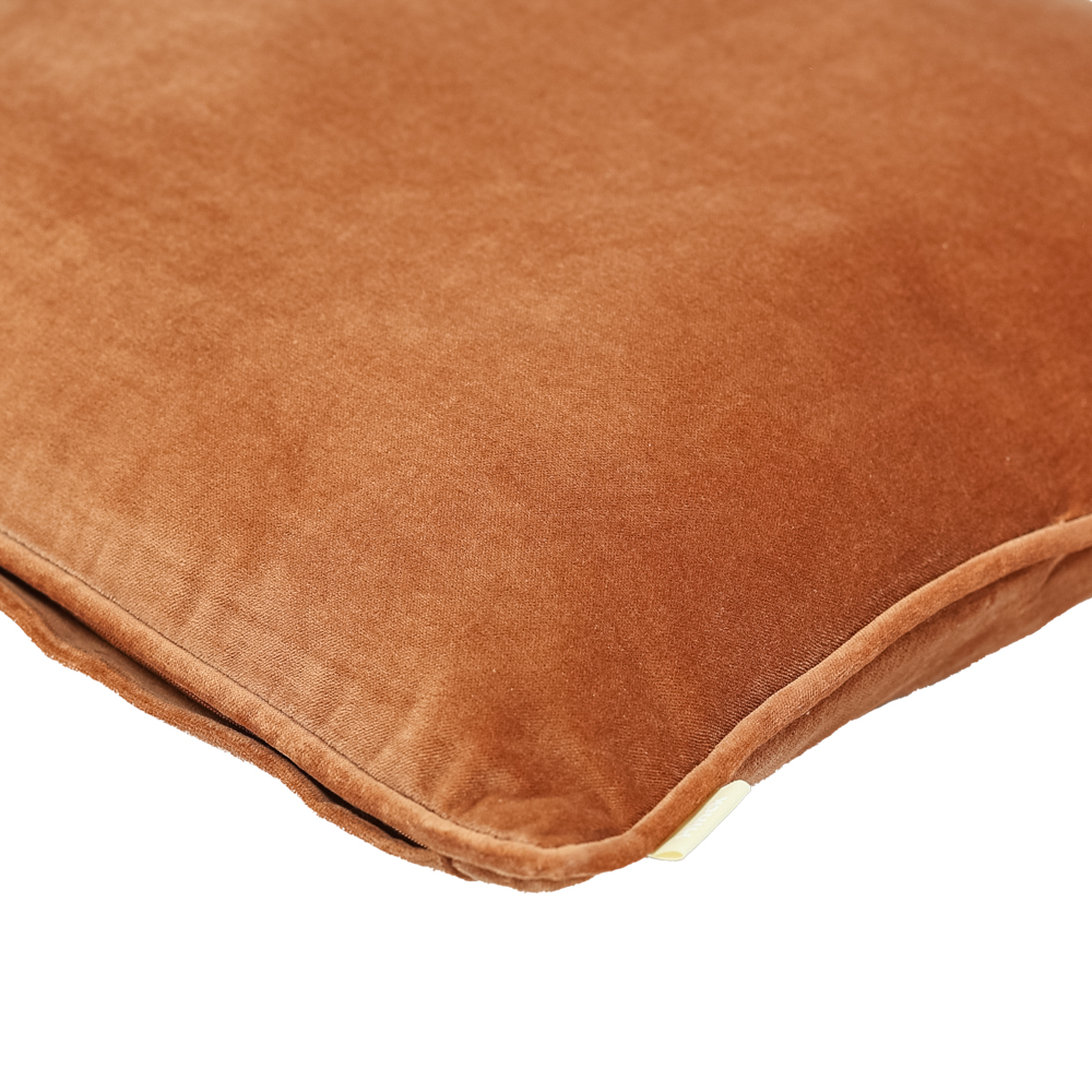 Sierkussen Cord piping velours cognac 45x45 cm