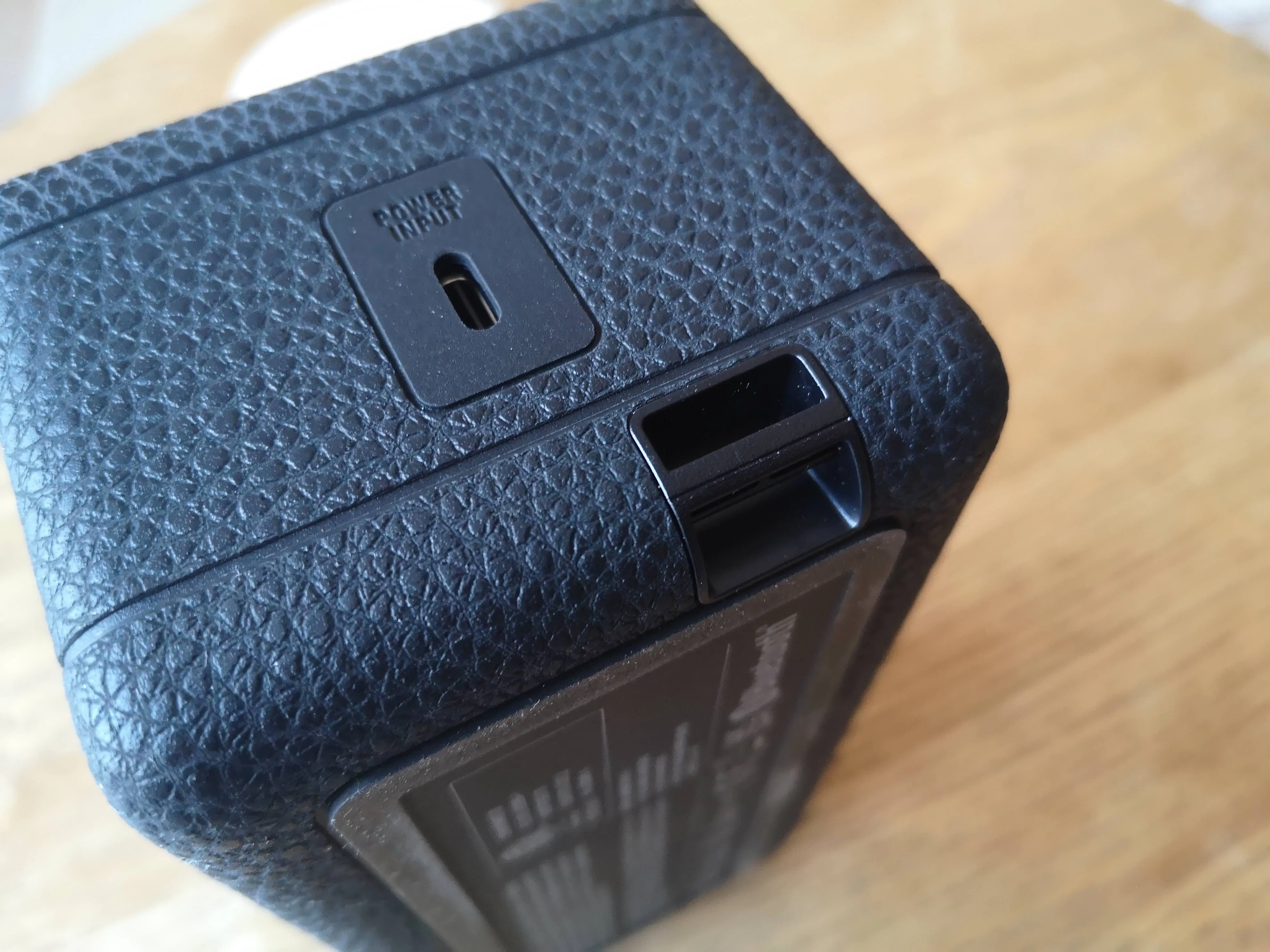 Marshall Emberton III BT Noir Enceintes Bluetooth portables