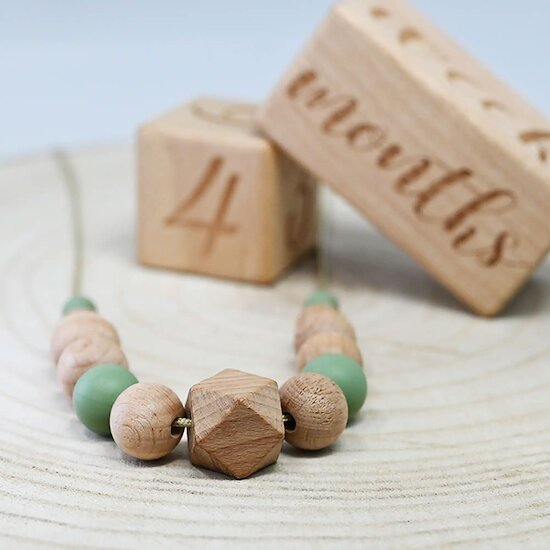 Collier d'allaitement et de portage   Vert et bois        de               Irréversible