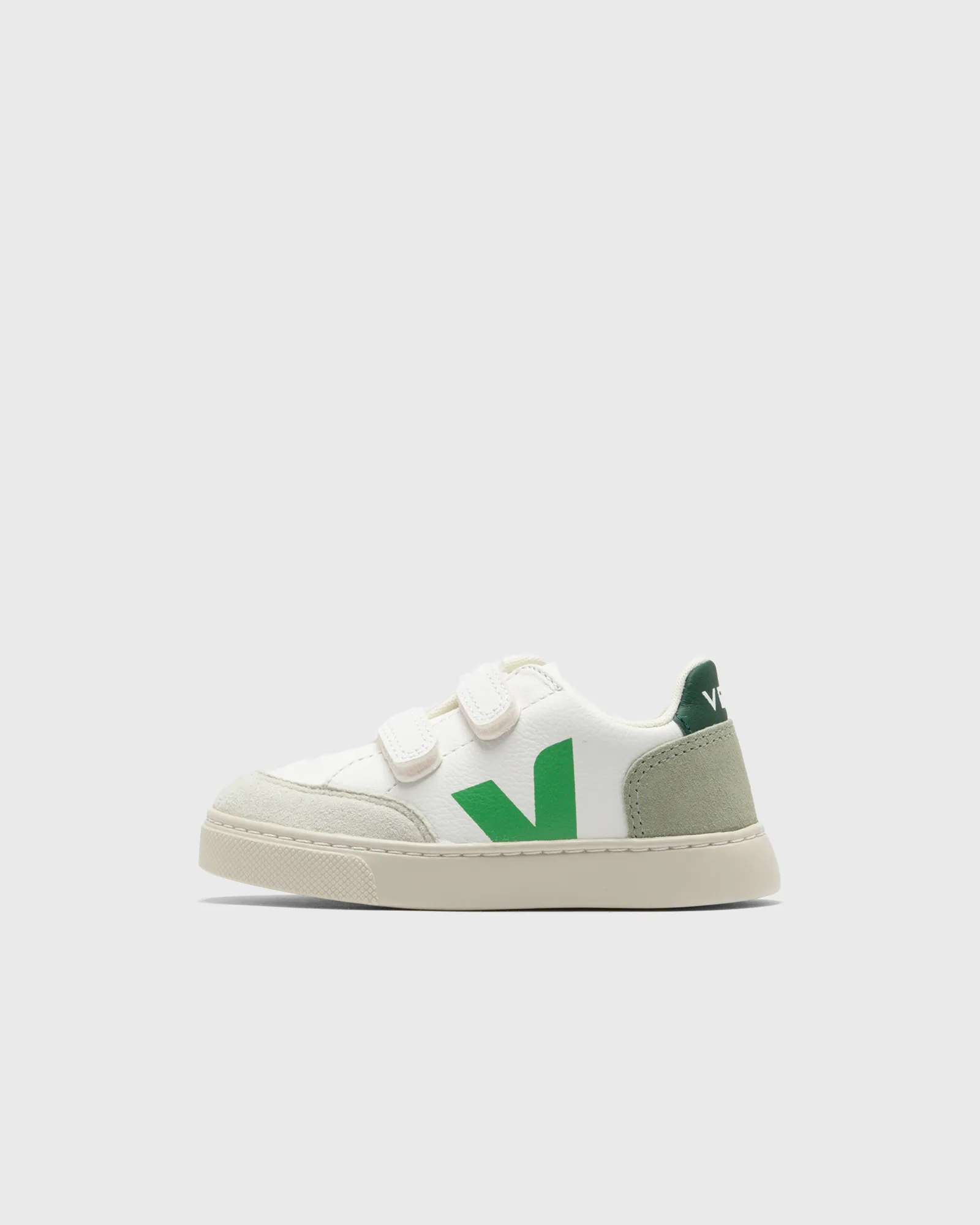 Veja SMALL V-12 CHFREE