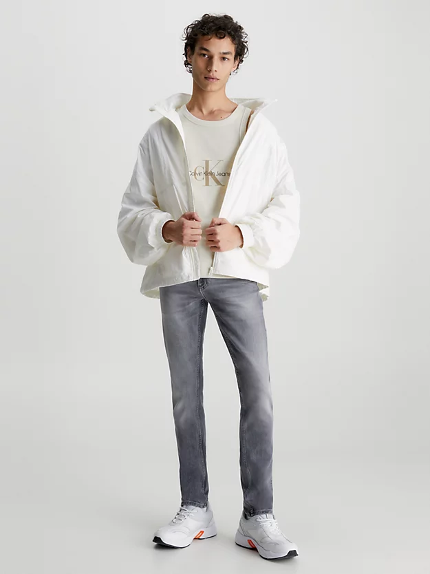 calça jeans justa