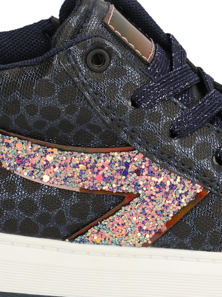 Sneaker Mid Cut