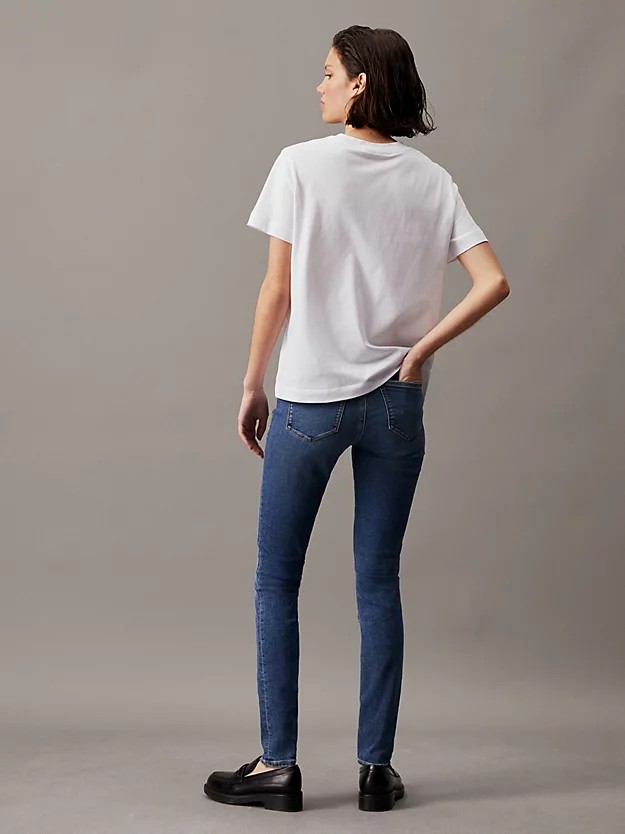 Calça jeans skinny a vita media