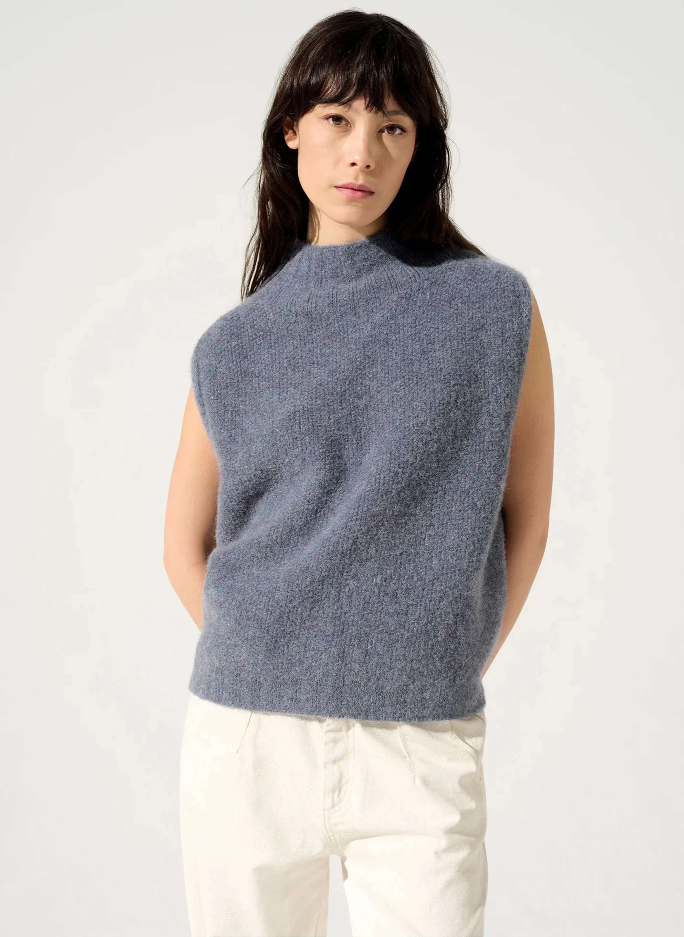 WAYNE - Pull sans manches col montant en maille mélangée | Bleu