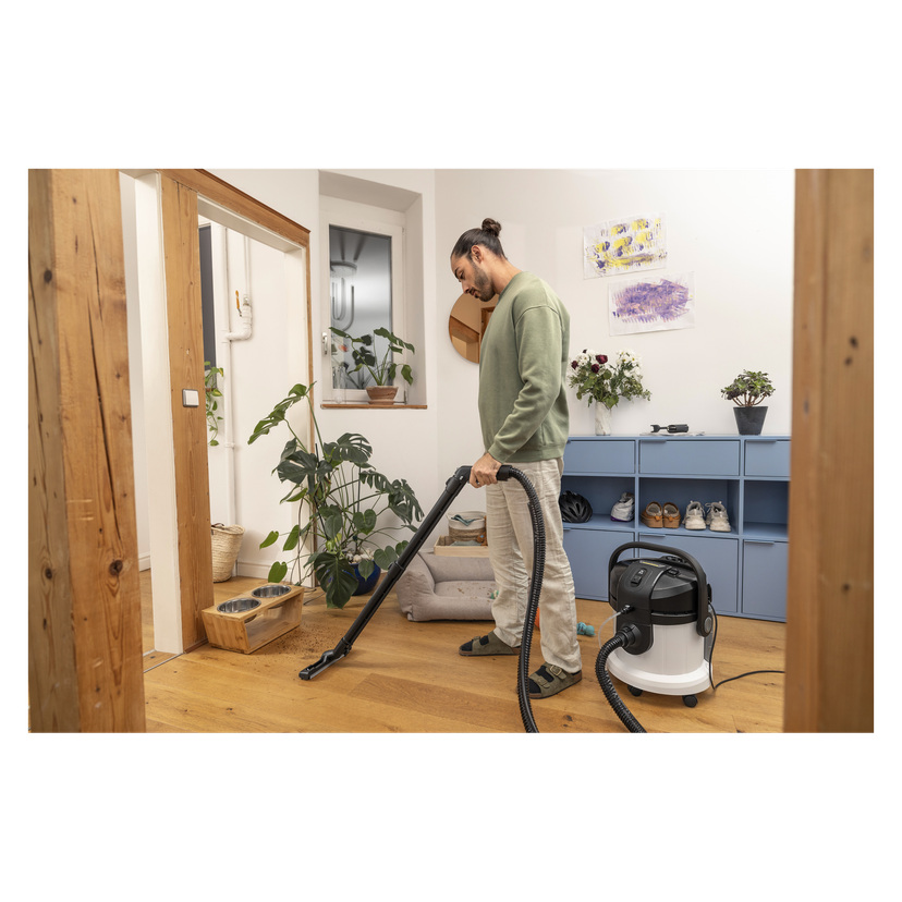 Teppe- og tekstilpleiemaskin 4+4 l 1000 W