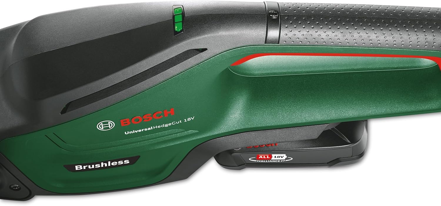 Bosch Heckenschere UniversalHedgeCut 50 (480 Watt, Messerlänge: 50 cm, für mittelgroße Hecken, Messerabstand: 26 mm, im Karton)
