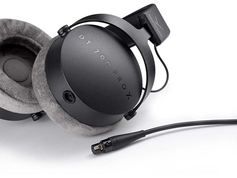Beyerdynamic Over-Ear-Kopfhörer DT 700 Pro X Schwarz Geschlossener Studio-Kopfhörer für Recording und Monitoring