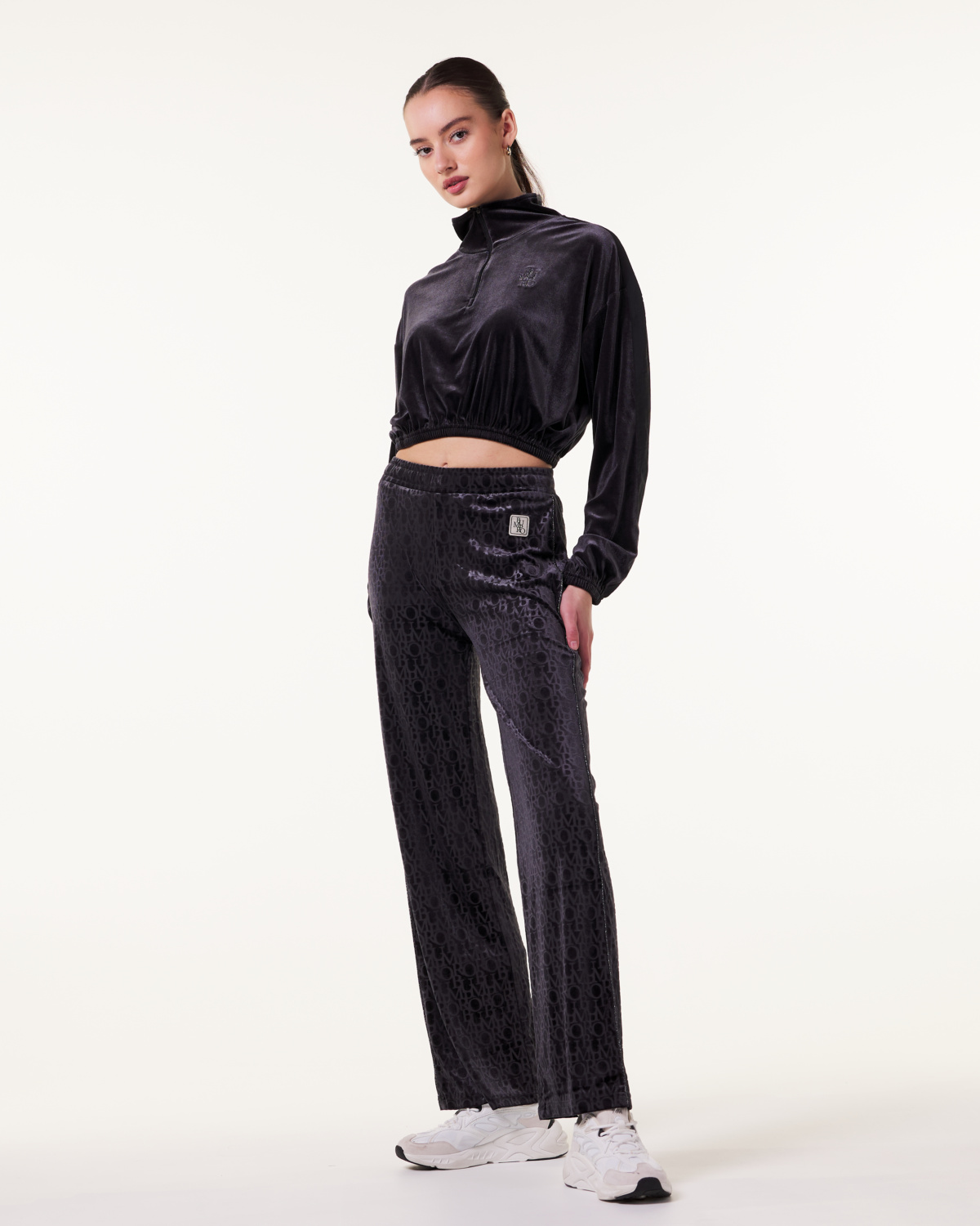 Bumpro Monogram Velour 1\2 Zip Black