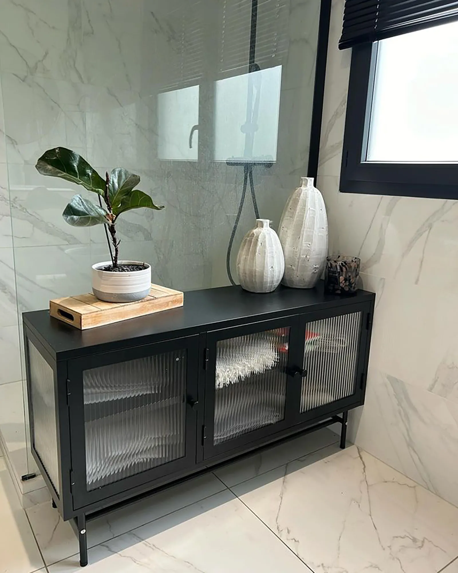 Dressoir met glazen deuren DEVON Metaal 115 cm Zwart