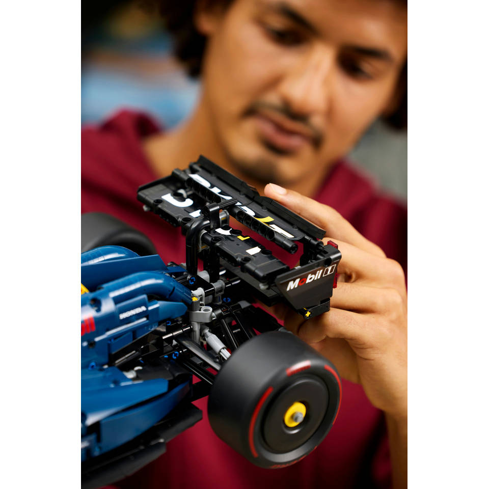 LEGO Technic Oracle Red Bull Racing RB20 F1 auto 42206