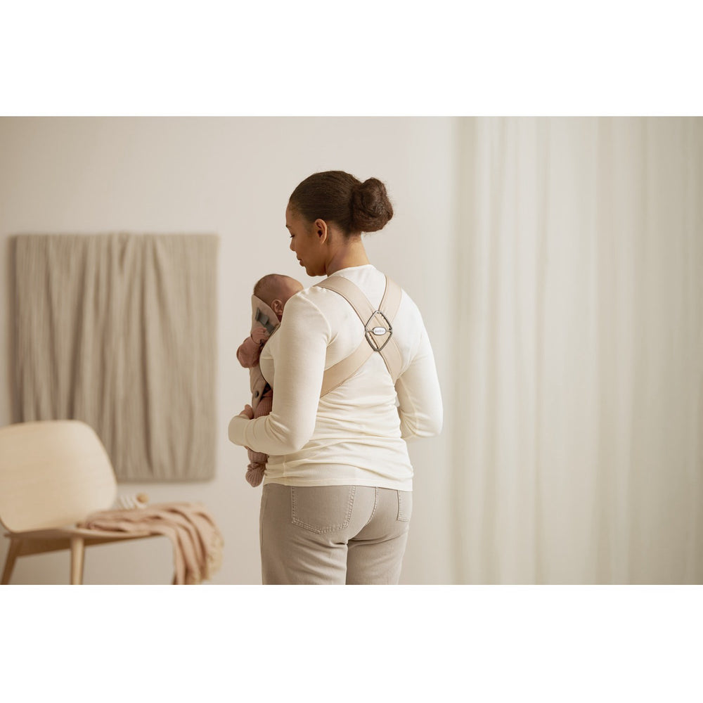 Køb BabyBjörn Beige Bæresele Mini | Luksusbaby
