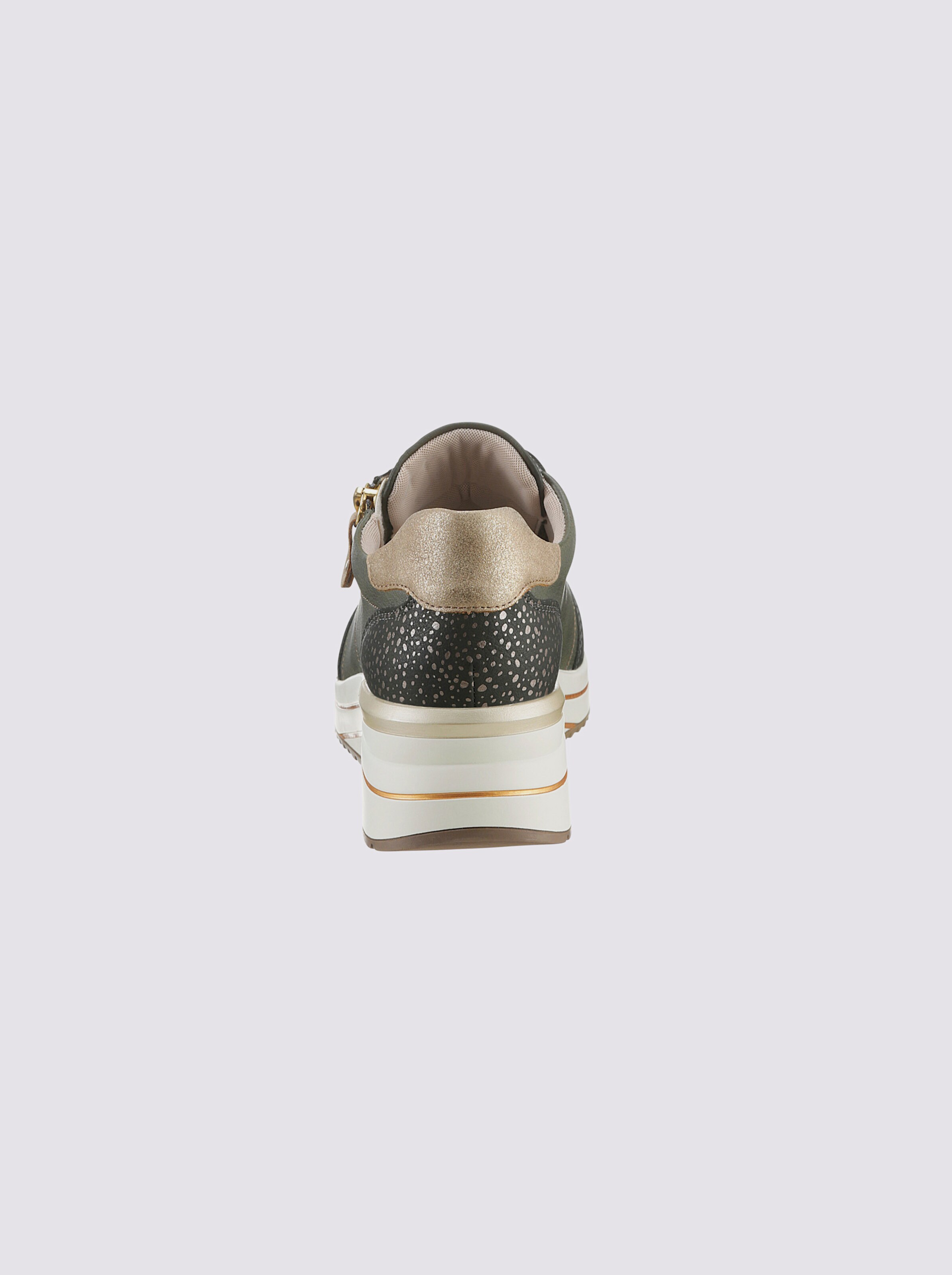 Sneaker