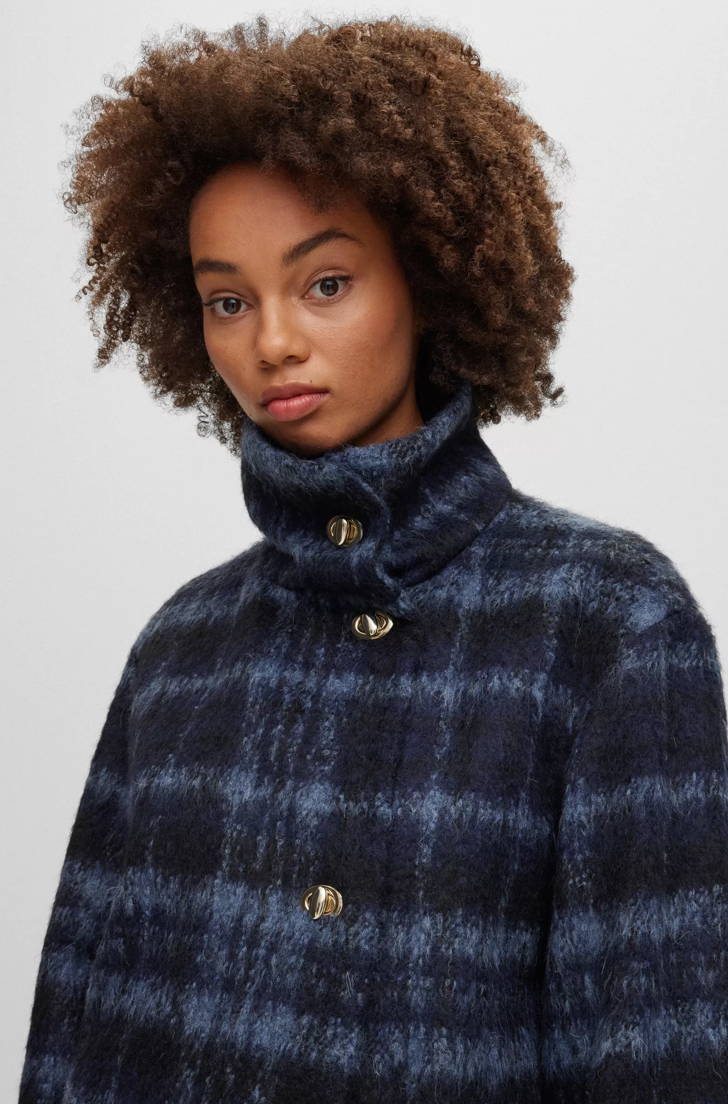 Casaco xadrez preto BOSS de tamanho grande com fecho de encaixe.