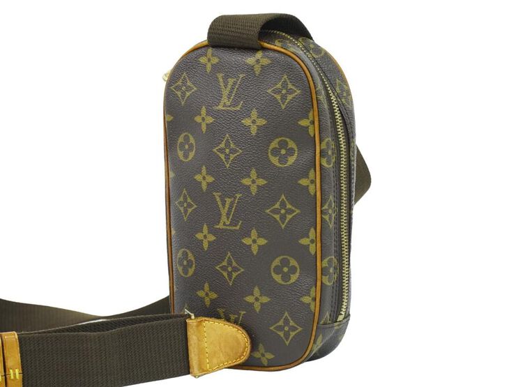 Louis Vuitton Vintage Louis Vuitton Belt Bags Brown