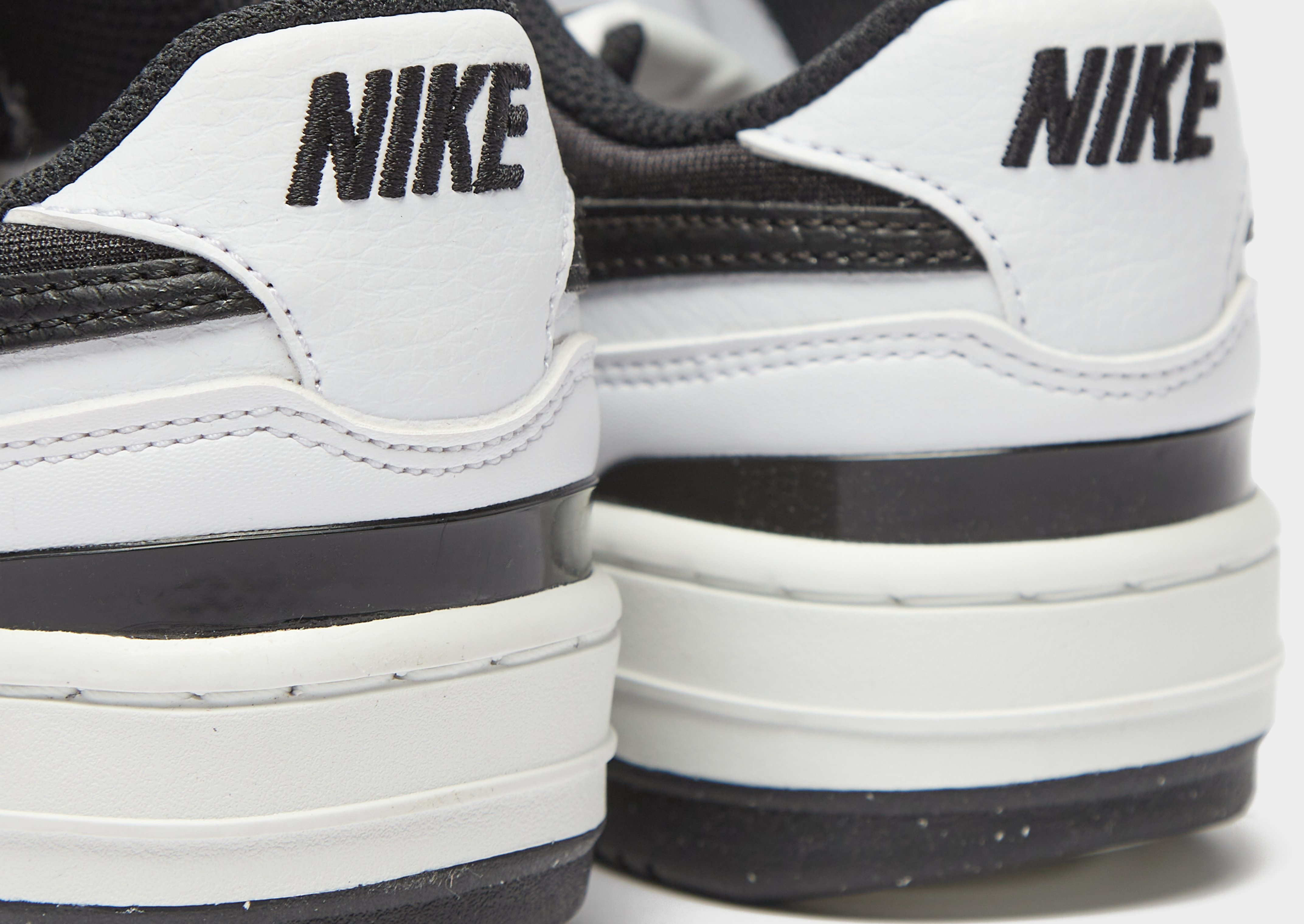 Nike Gamma Force Femme