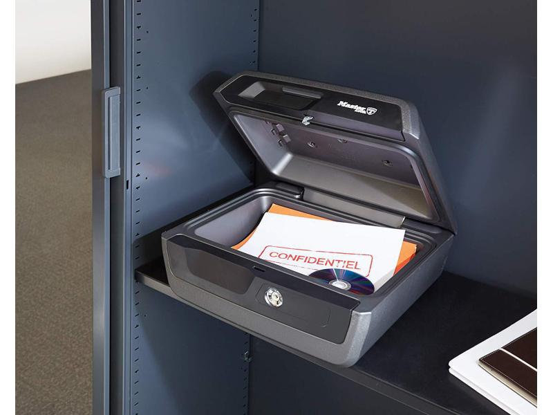 Masterlock Brandschutzbox LCFW30100 Schwarz Brandschutzbox mit 10,2 Litern Innenvolumen