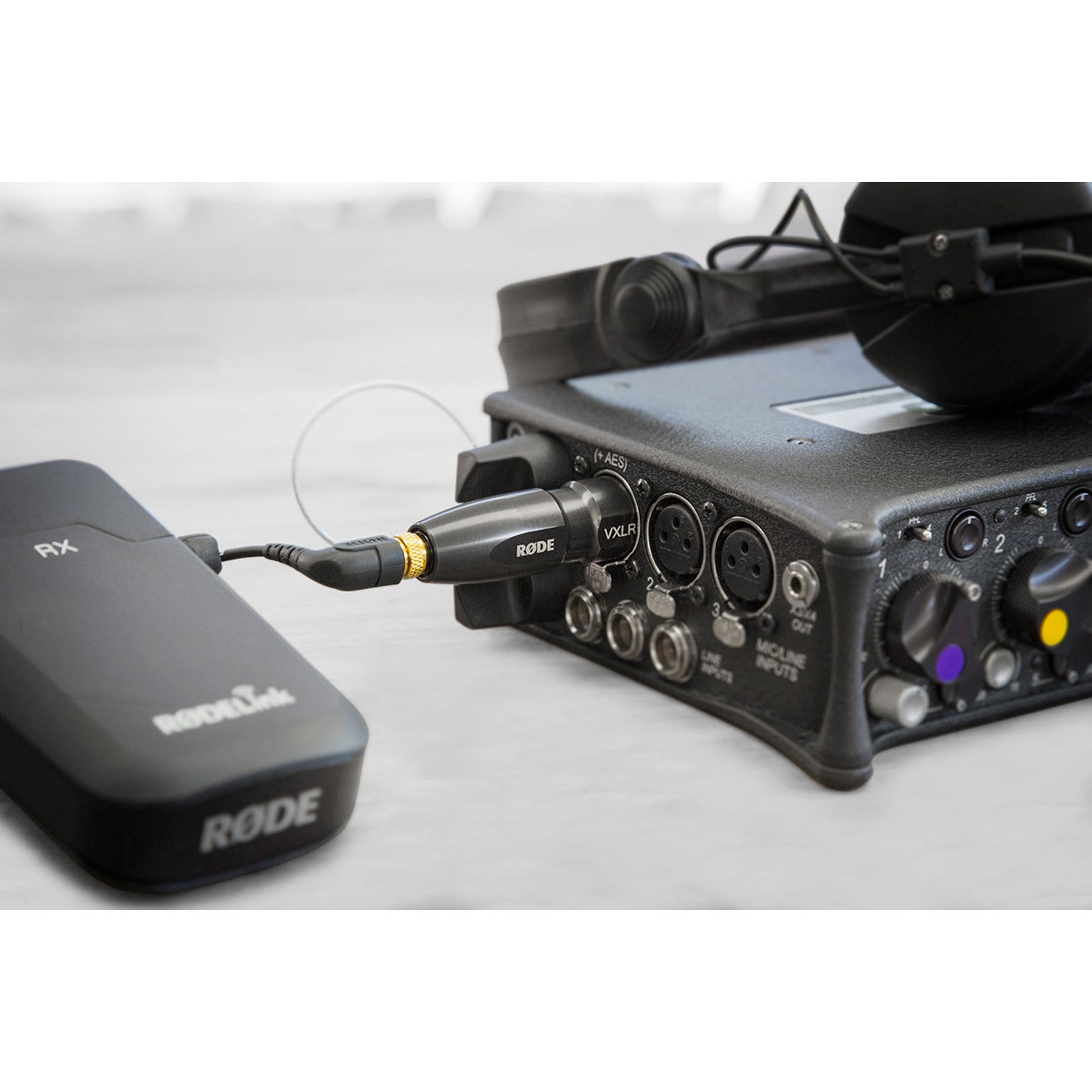 Rode VXLR+ fantoom adapter