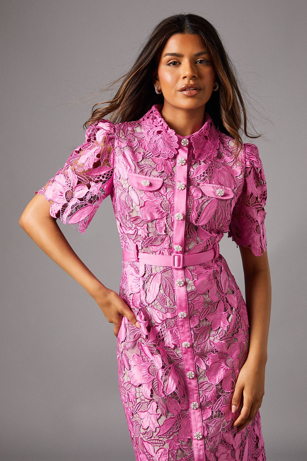 Coast Robe Chemise en Dentelle Petite avec Col Contrastant