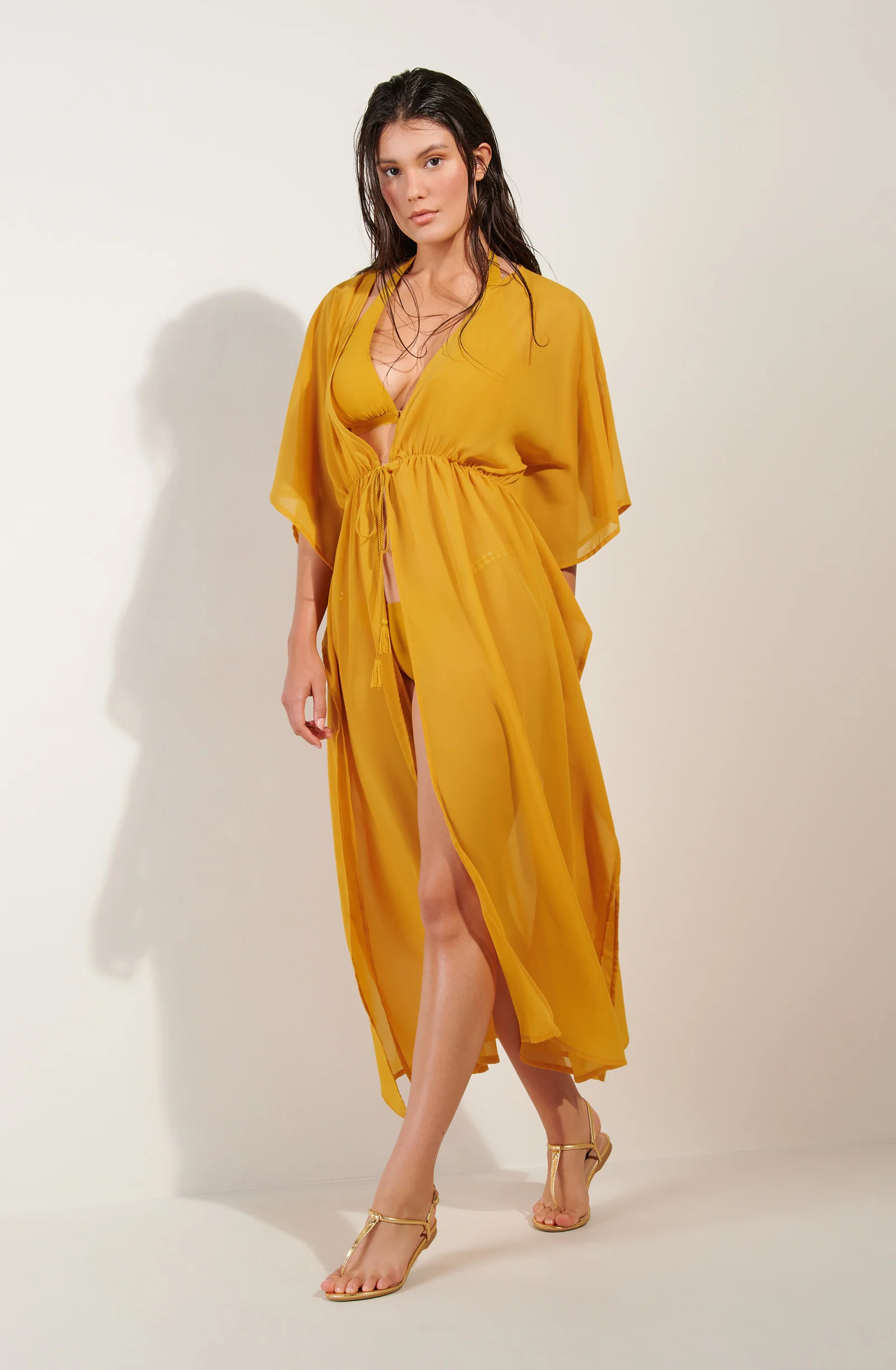 azora Robe longue ocre fendue sur les côtés Ocre