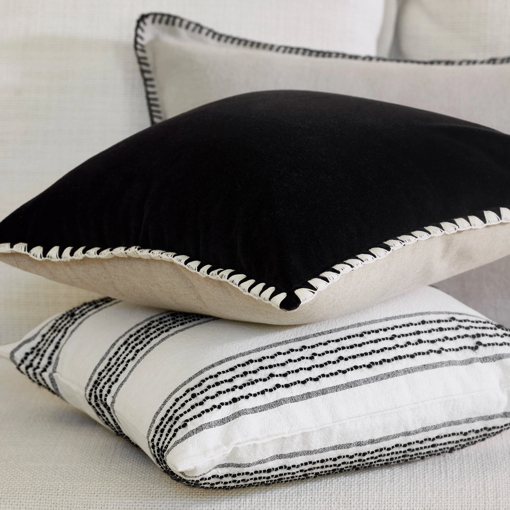 MALAY - Housse de coussin | Blanc