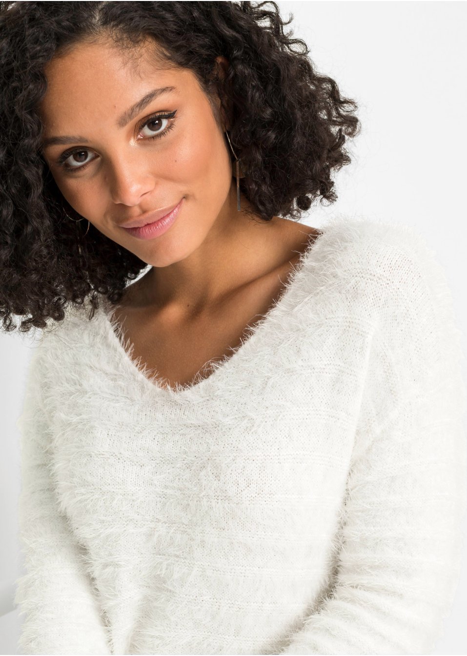 Pull long duveteux