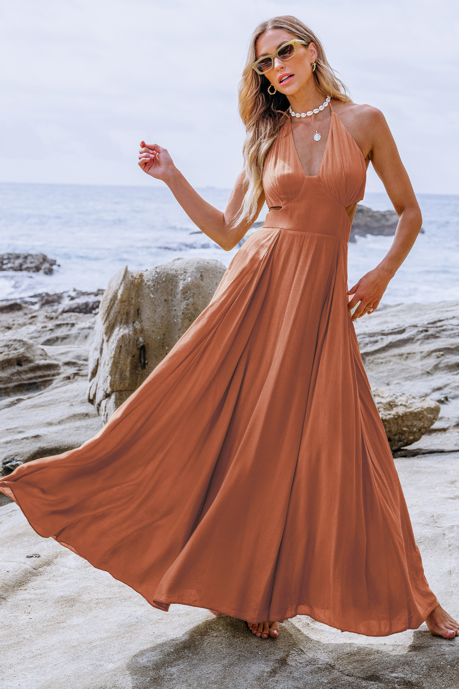 Robe maxi à col licou plongeante rouge brique