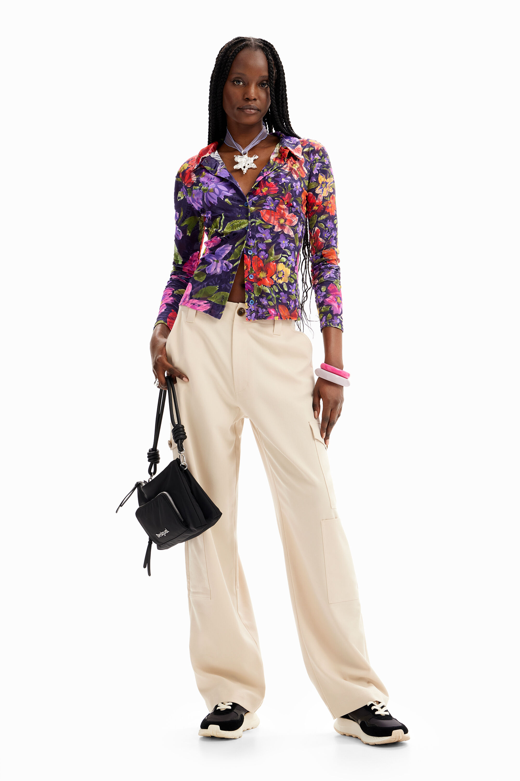 Camisa devorou flores