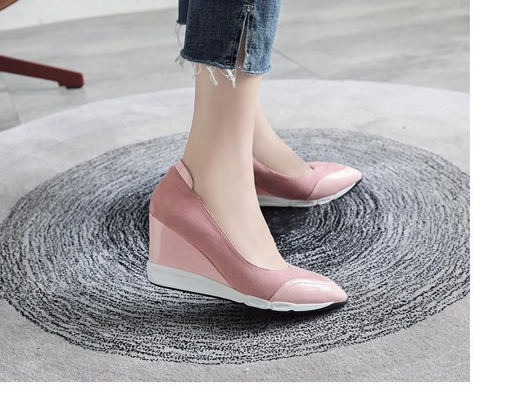 Freesia - Puntige pumps met sleehak