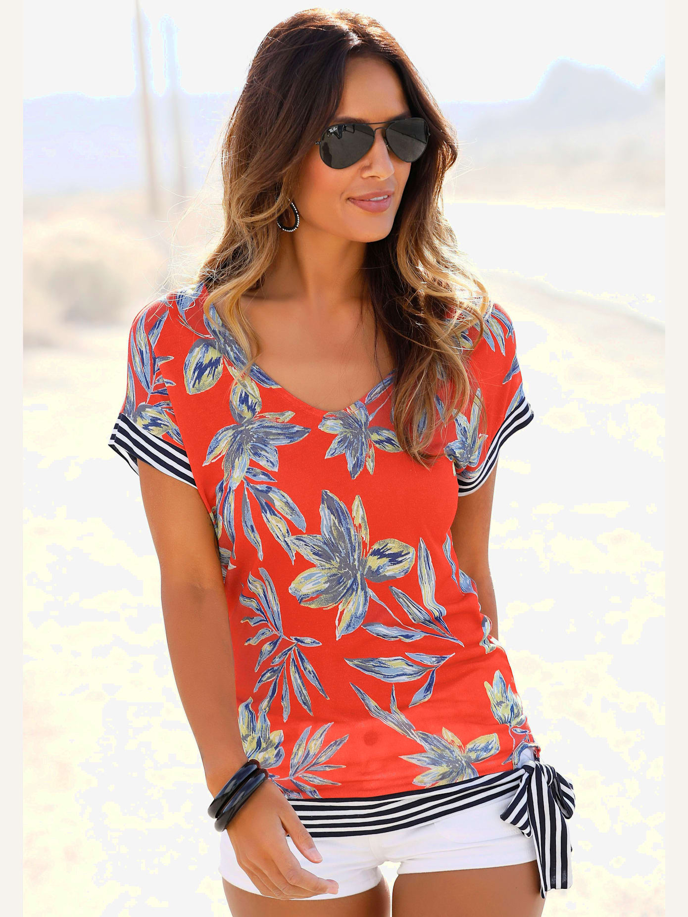 T-shirt de plage belle encolure en v