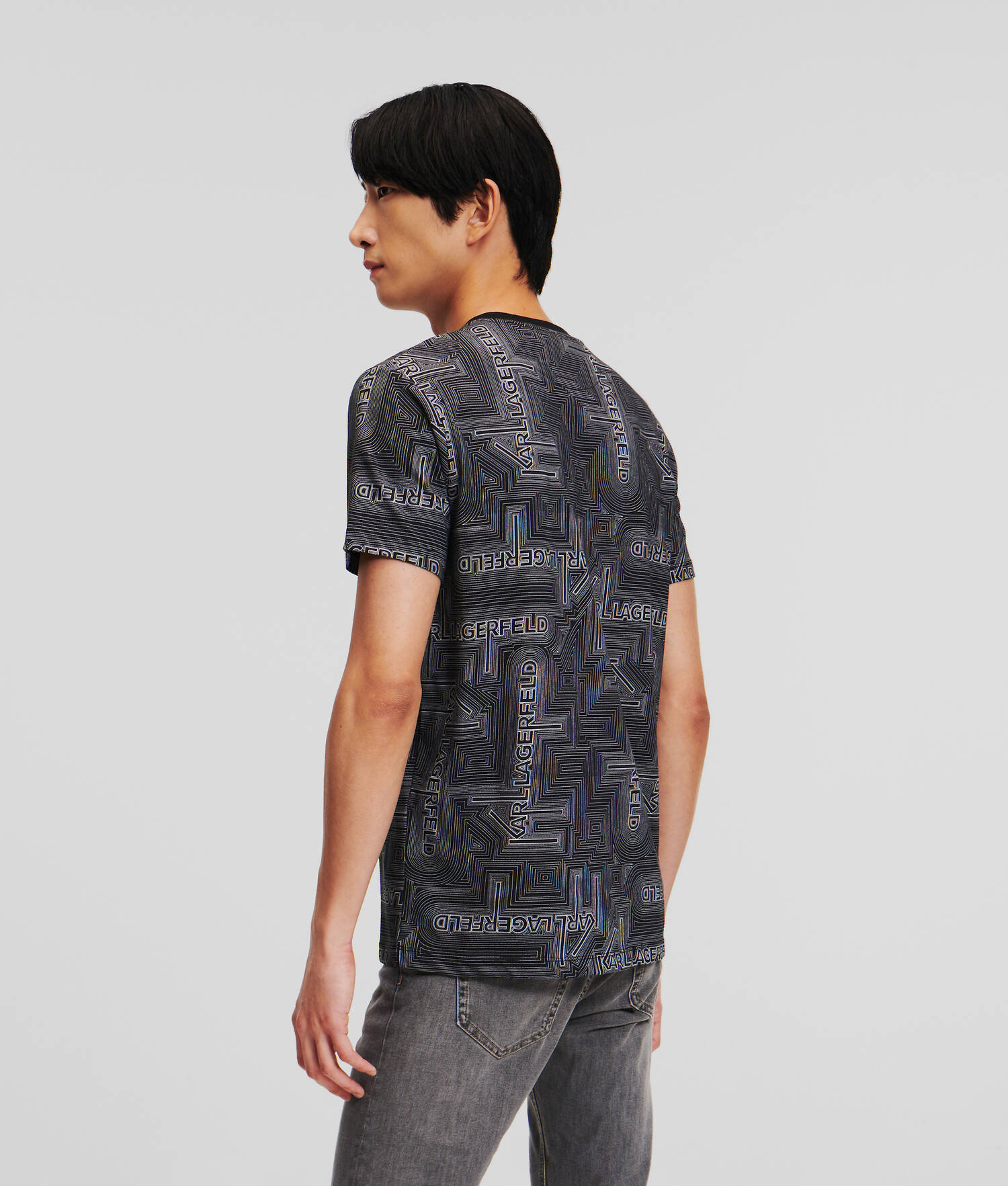 T-SHIRT À MOTIFS