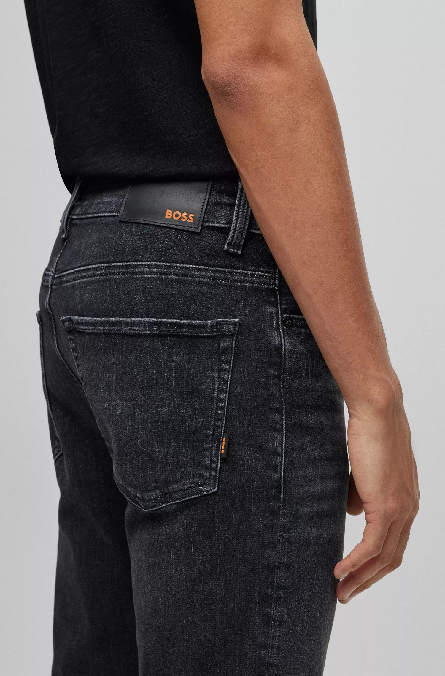 Calça jeans BOSS Orange-Regular-ft em denim super elástico preto