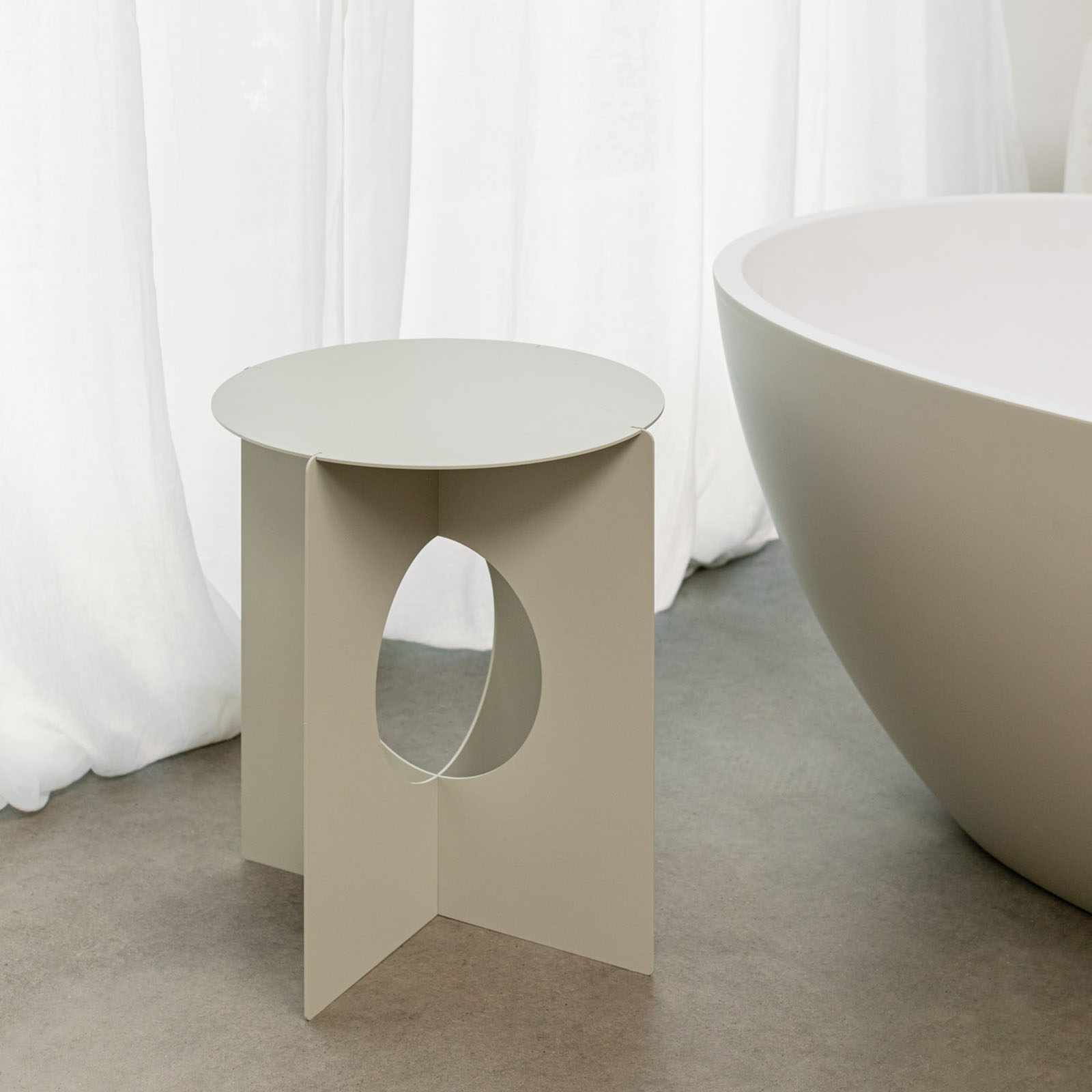 Sidetable °01 - Warm Grey