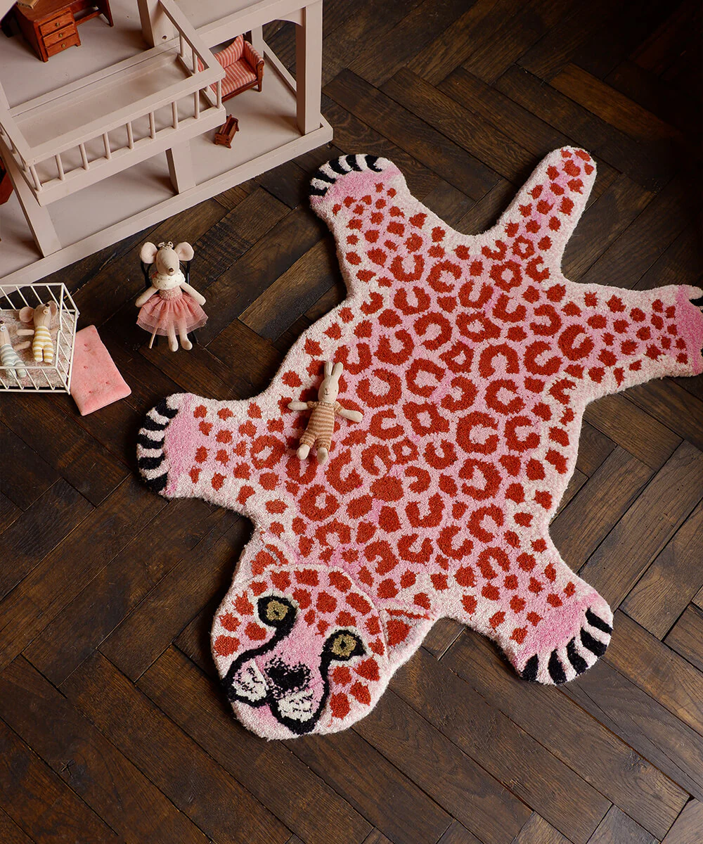 Doing Goods  Pinky Leopard gulvtæppe, Small - Pink