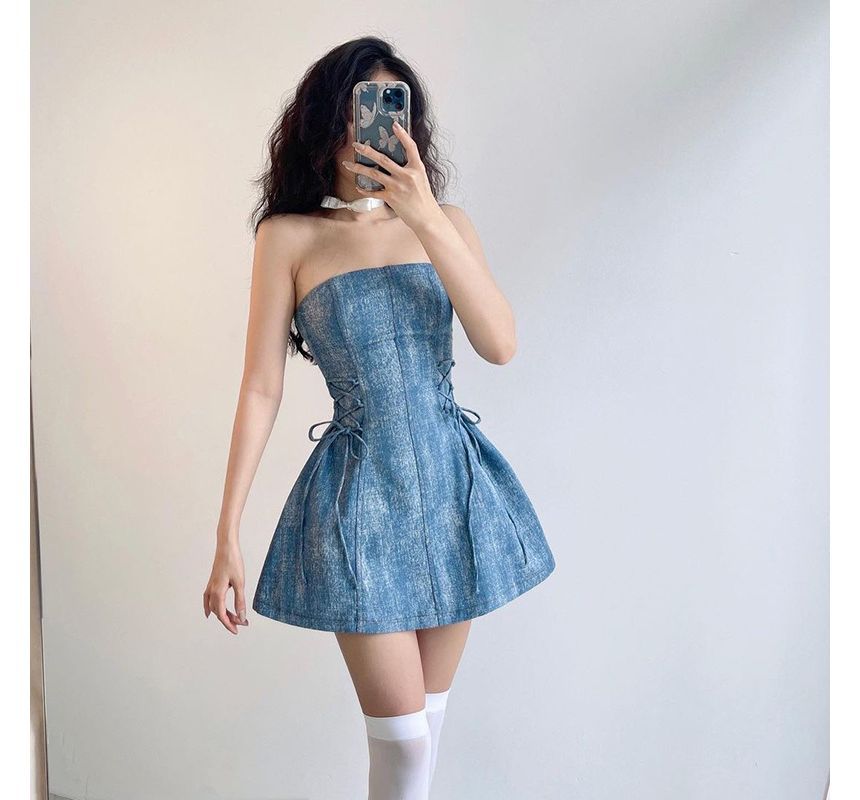 Sugarcoat - Strapless kanten mini A-lijn jurk