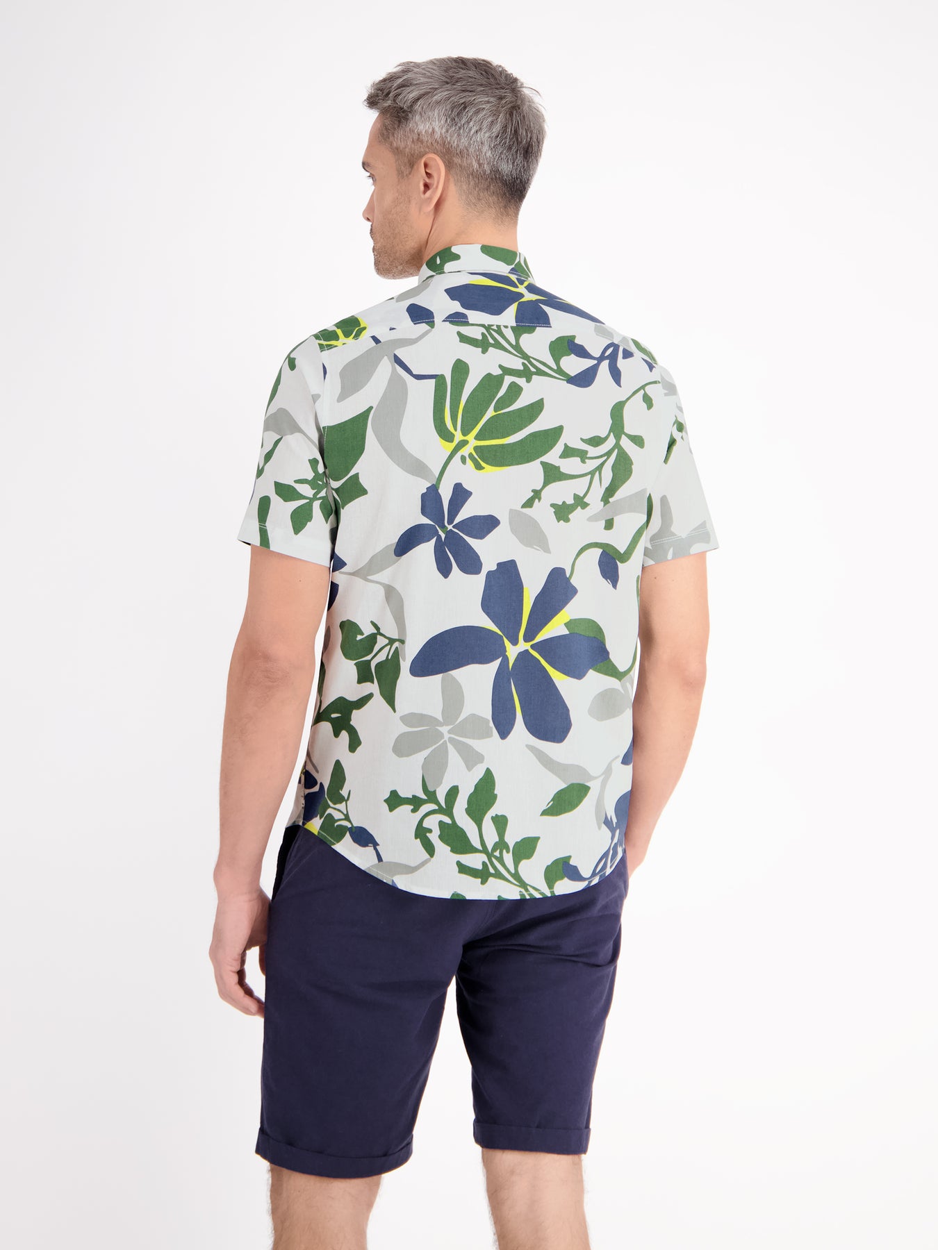 Sommerhemd in Hawaiian-Style