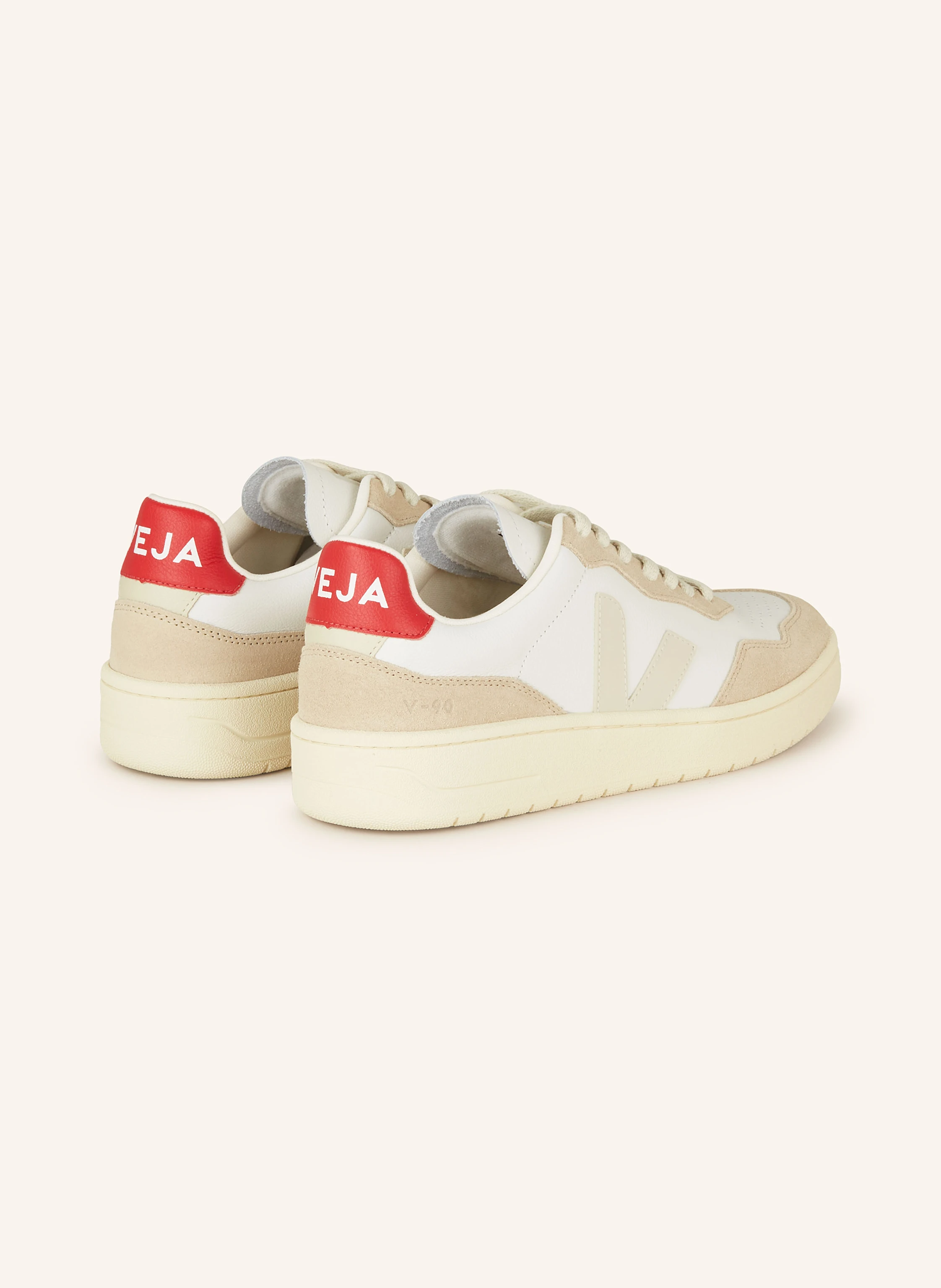 VEJA Sneaker V-90