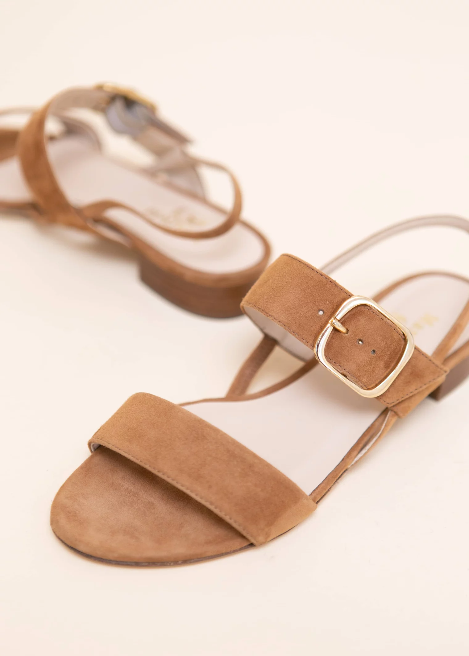 SANDALE POOLE VELOURS CAMEL