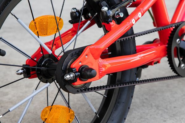 FLiZZi 16 RIEMEN Kindervelo  rot  16 ZOLL
